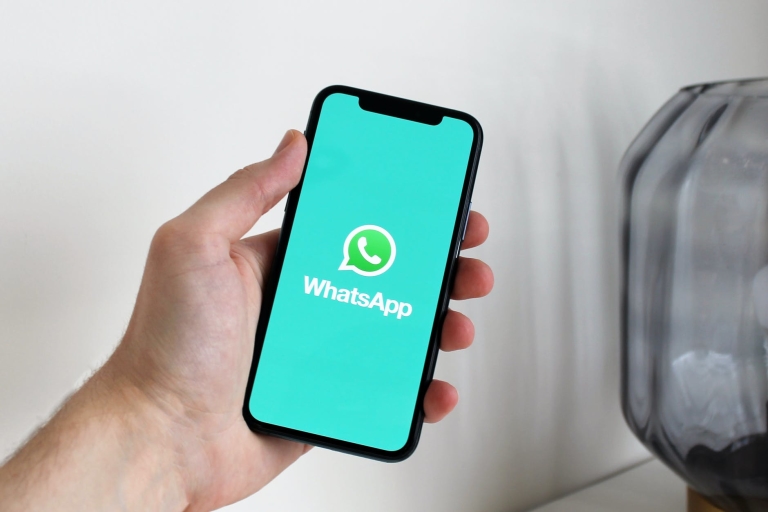 How to Use WhatsApp on Two Devices at the Same Time